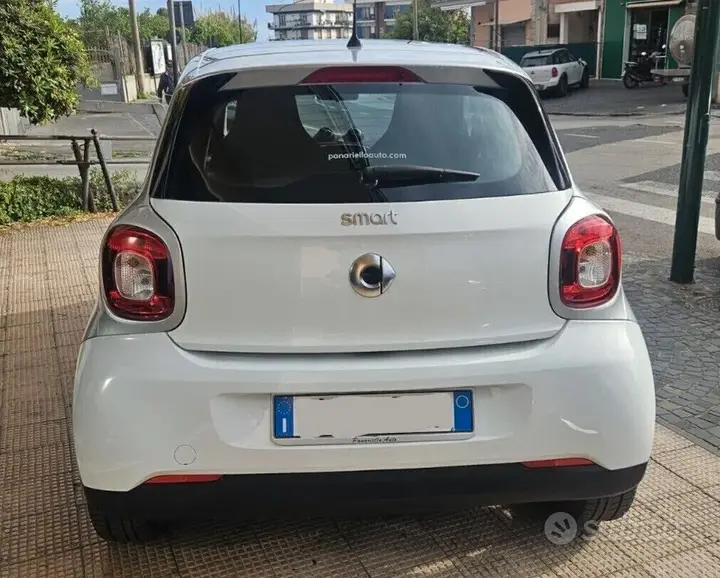 Smart Forfour 2017 photo 5