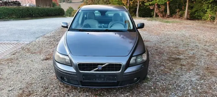 Volvo S40 2004 photo 2
