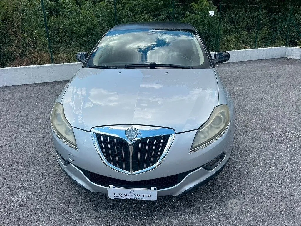 Lancia Delta 2009 photo 2