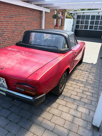Fiat 124 Spider 1968 photo 3