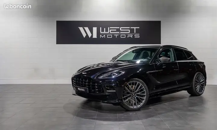 Aston Martin Dbx