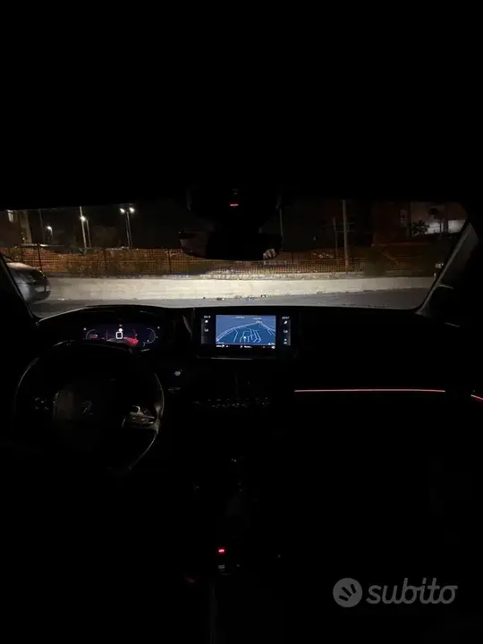 Peugeot 208 2022 photo 5