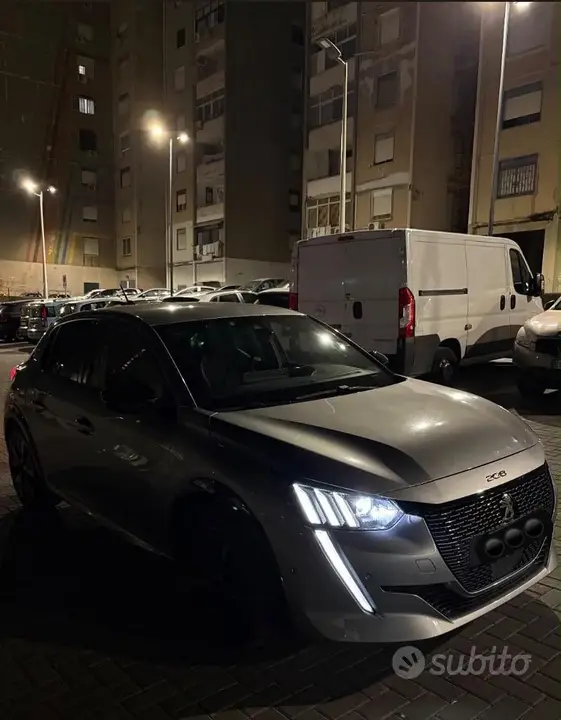 Peugeot 208 2022 photo 4