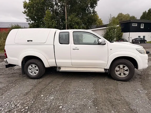 Toyota Hilux 2011 photo 4