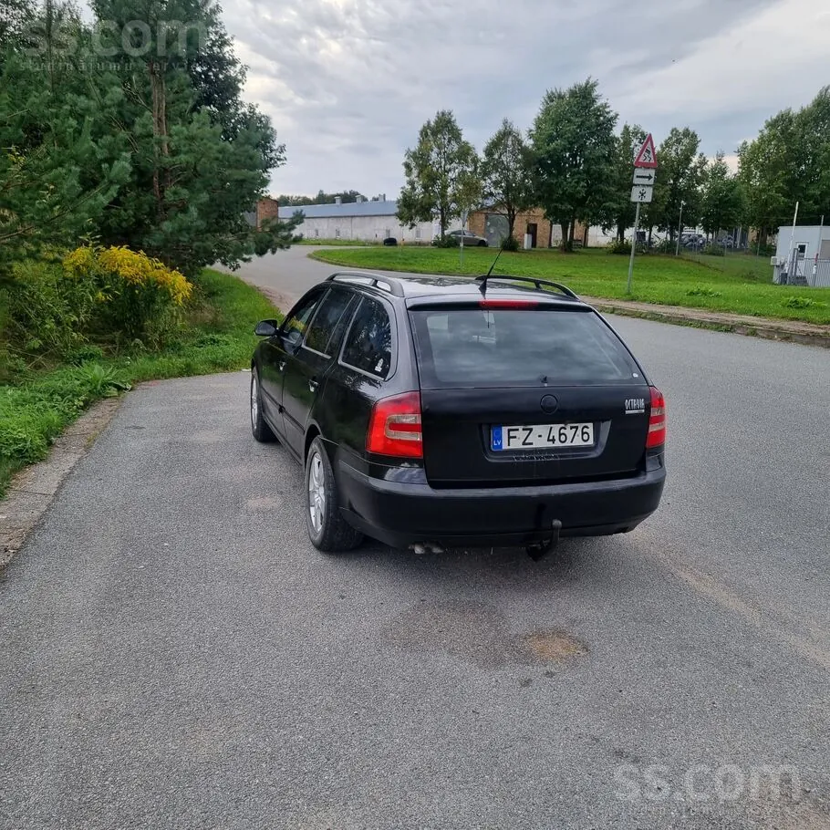 Skoda Octavia 2006 photo 2