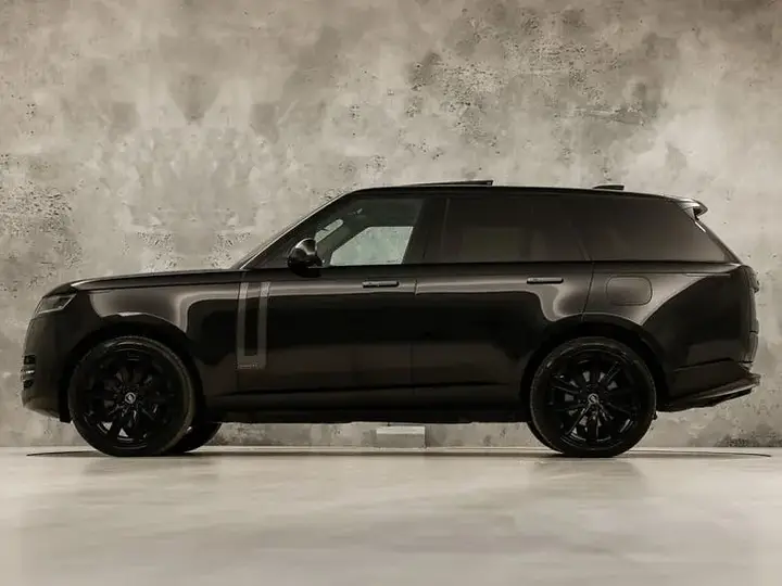 Land Rover Range Rover 2023 photo 2