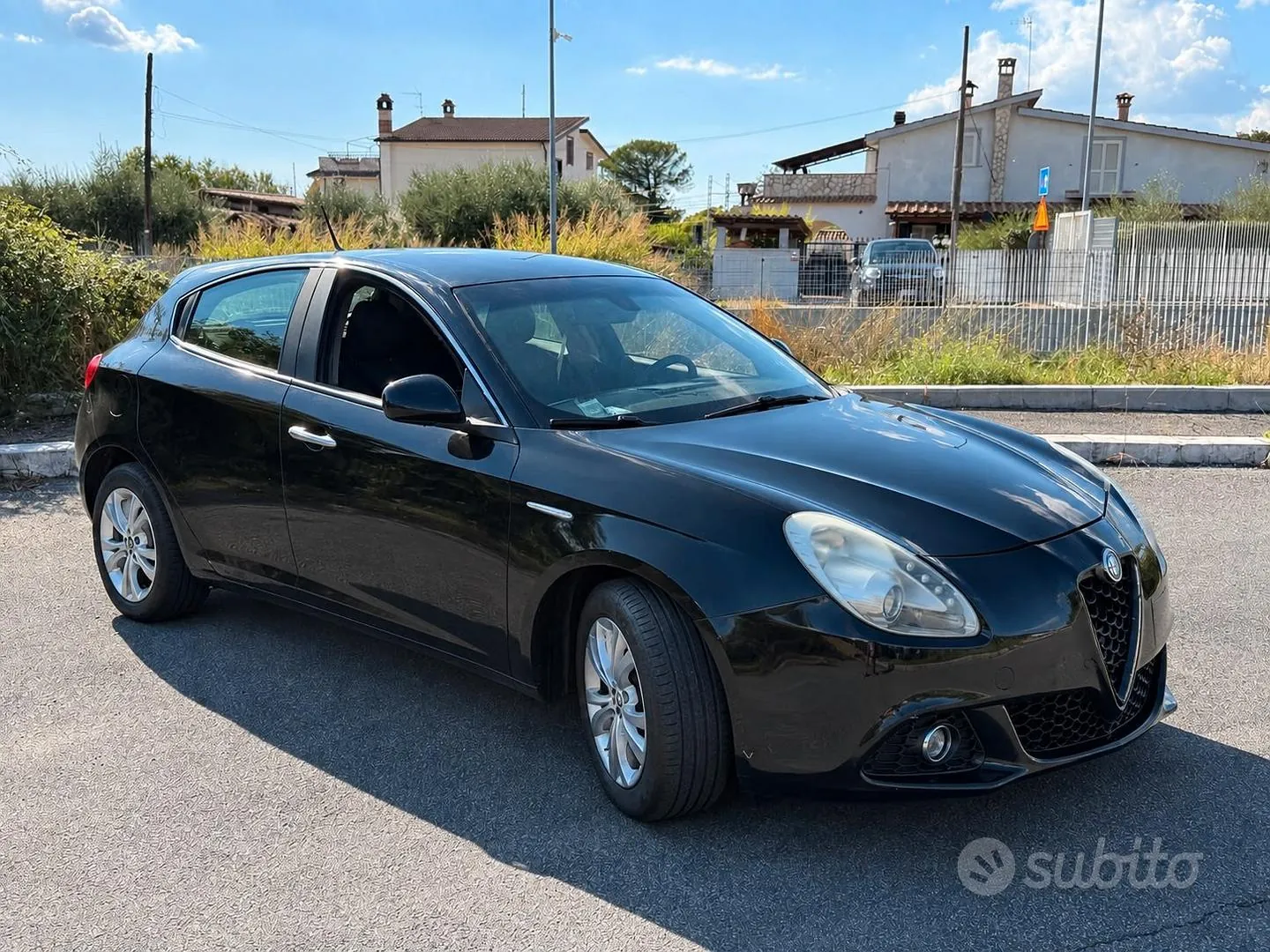 Alfa Romeo Giulietta 2012 photo 2