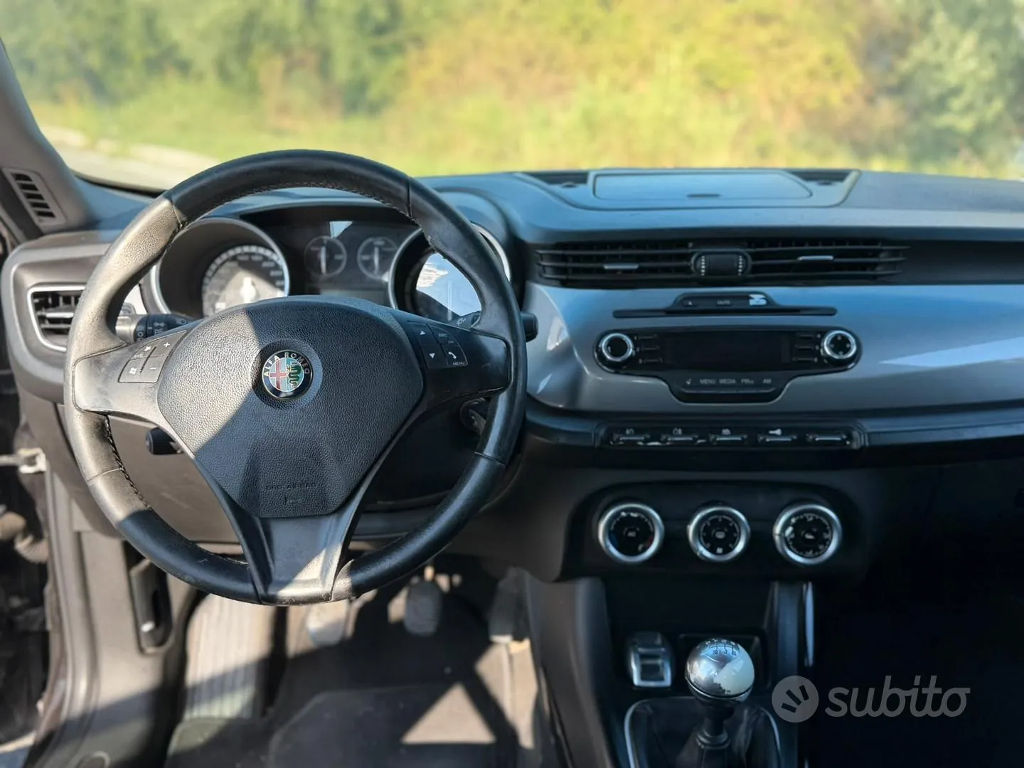 Alfa Romeo Giulietta 2012 photo 5