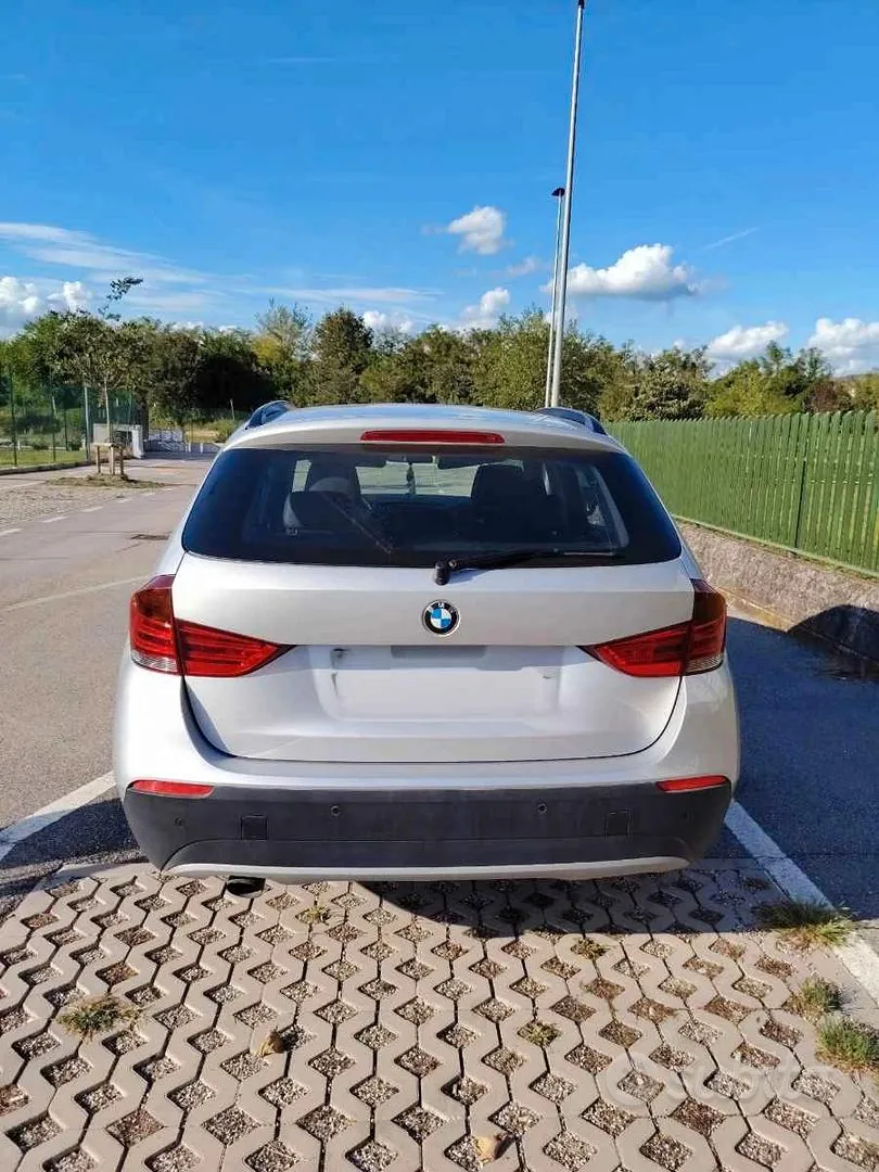 BMW X1 2010 photo 2