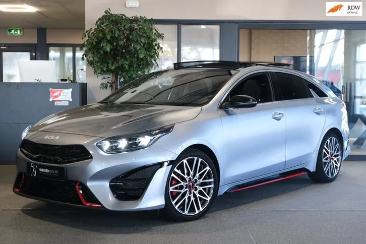 Kia Proceed