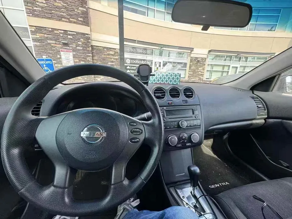 Nissan Altima 2011 photo 4