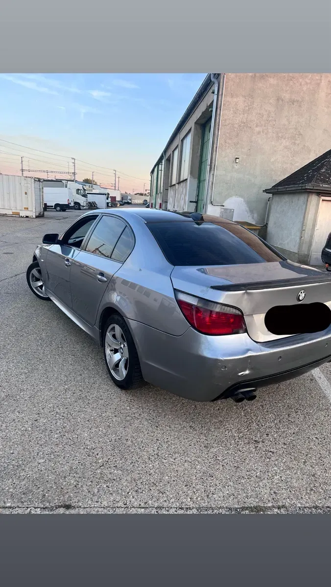 BMW 5 Series 2003 photo 3