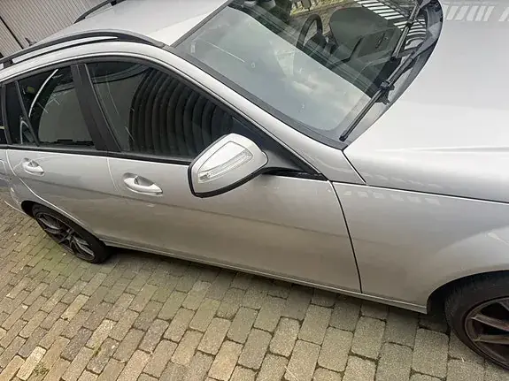 Mercedes-Benz C200 D 2008 photo 3
