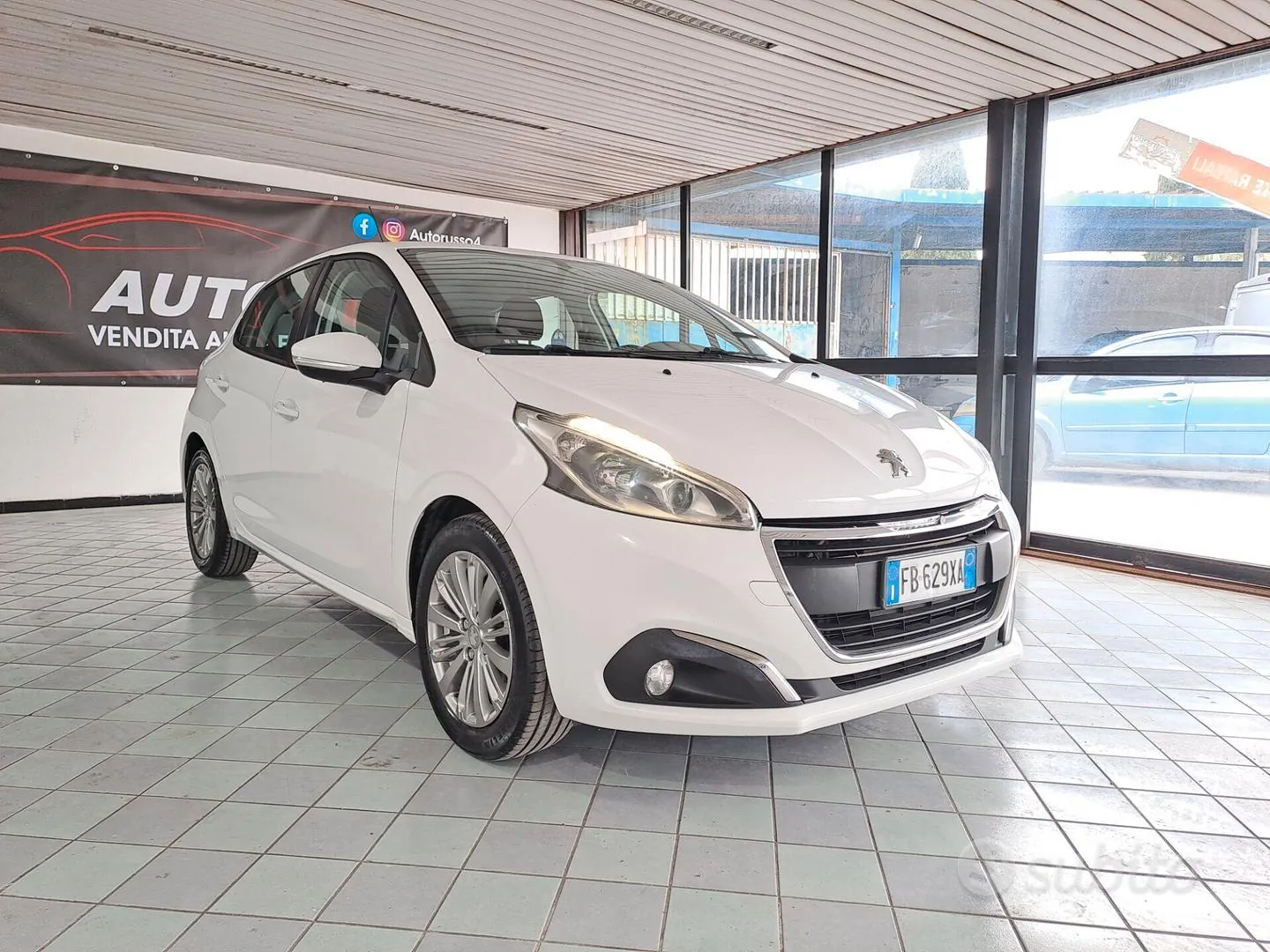 Peugeot 208 2016 photo 5
