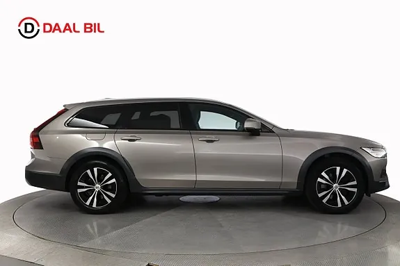 Volvo V90 Cross Country 2021 photo 5