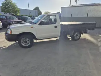 Nissan Navara 2015 photo 4