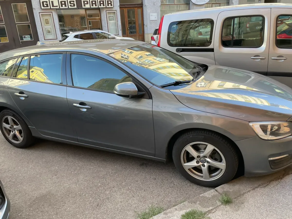 Volvo V60 2016 photo 2