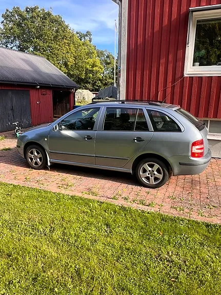 Skoda Fabia 2006 photo 3