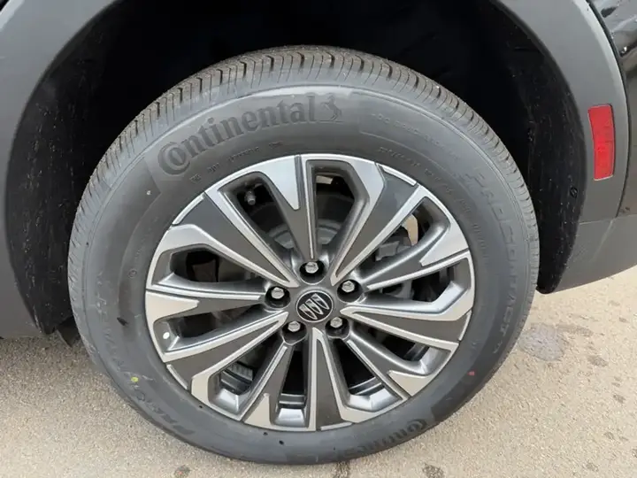 Buick Envision 2026 photo 5