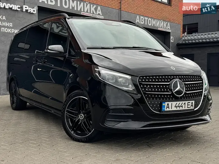 Mercedes-Benz V-Class