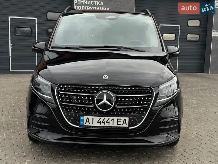 Mercedes-Benz V-Class 2025 photo 3