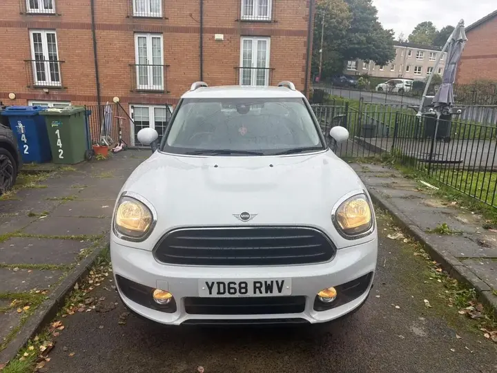 Mini Countryman 2018 photo 2