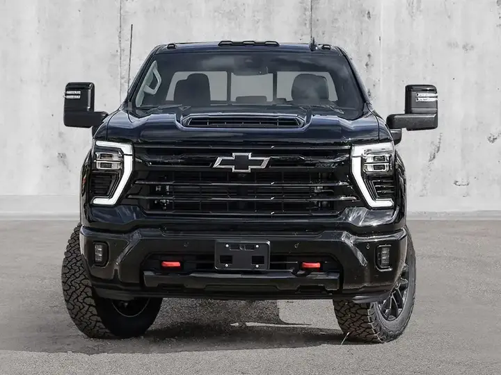 Chevrolet Silverado 2500 2026 photo 2