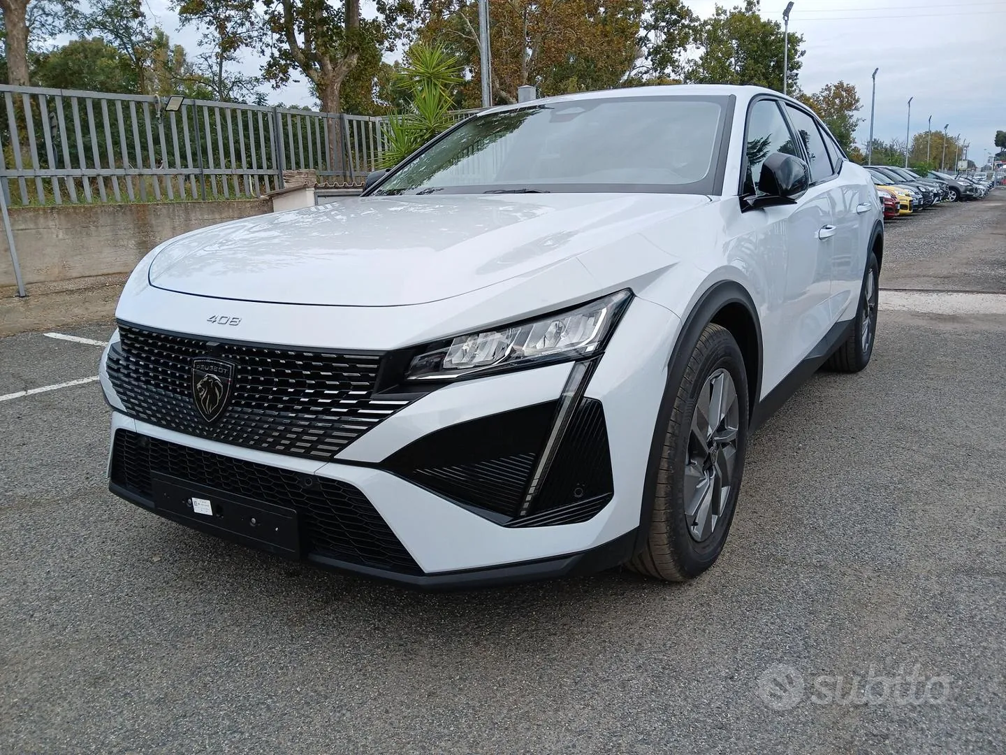 Peugeot 408
