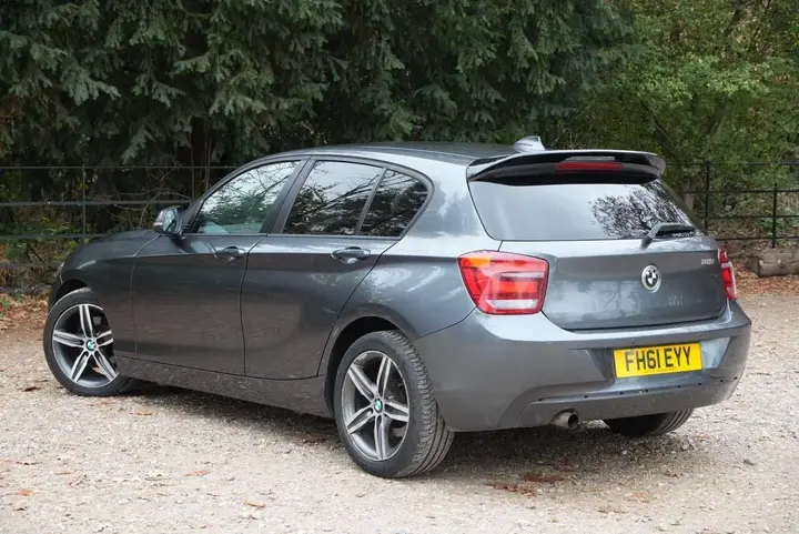 BMW 1 Series 2012 photo 3