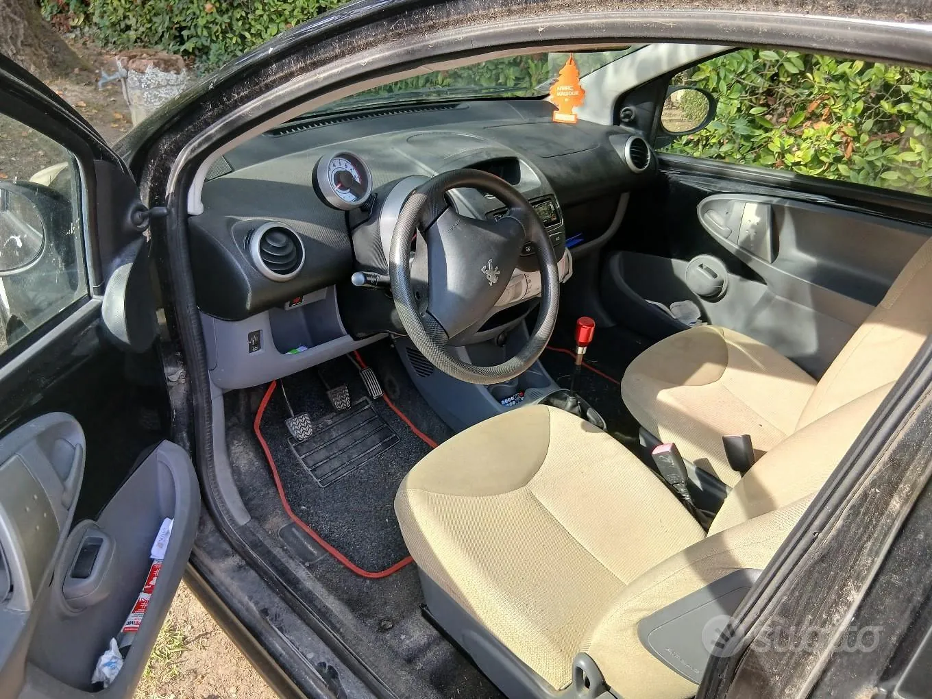 Peugeot 107 2008 photo 3
