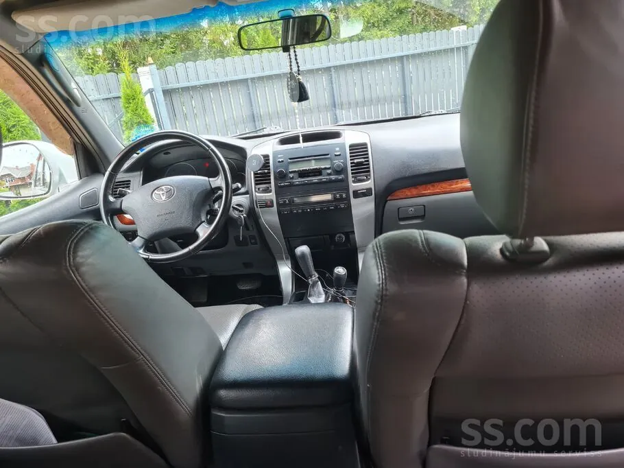 Toyota Land Cruiser Prado 2006 photo 5