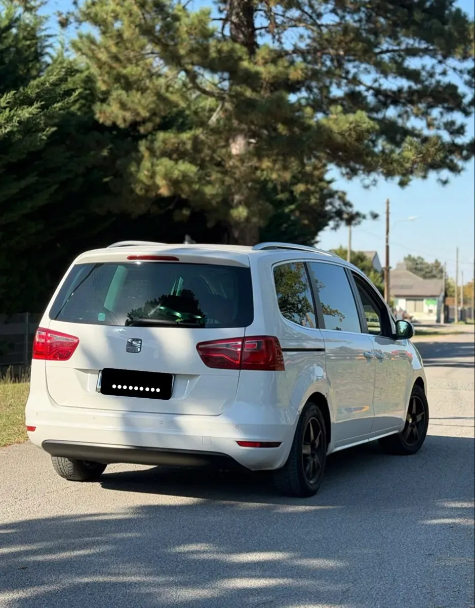 Seat Alhambra 2011 photo 3