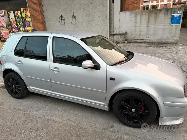 Volkswagen Golf 2000 photo 4