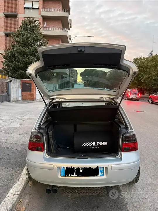 Volkswagen Golf 2000 photo 2