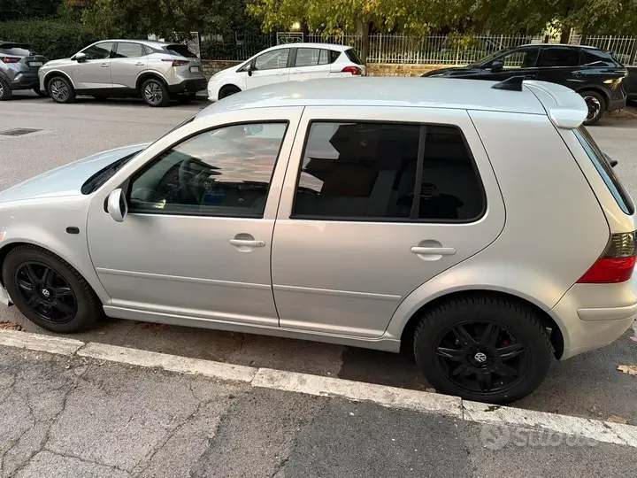 Volkswagen Golf 2000 photo 3