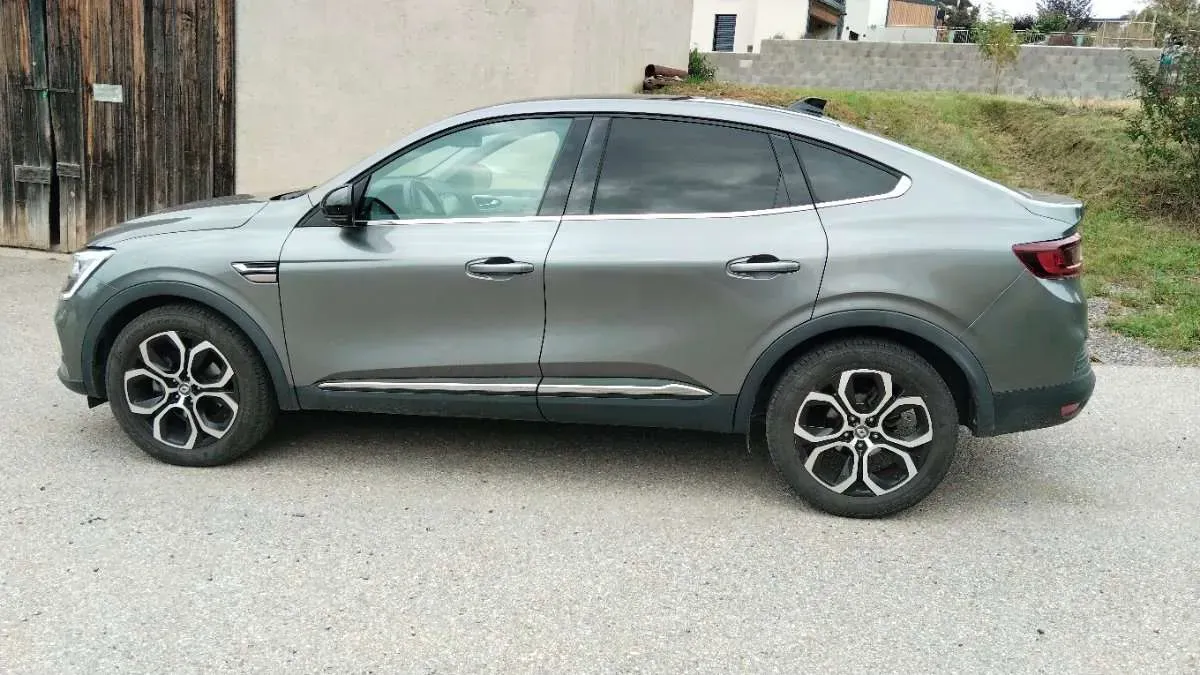 Renault Arkana 2023 photo 2