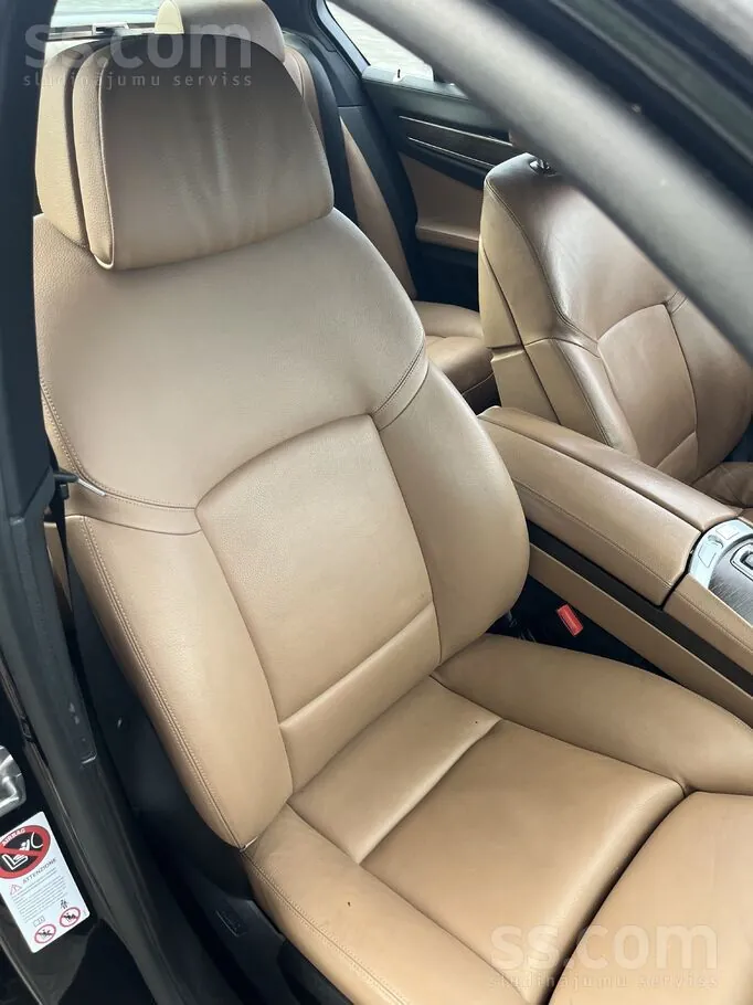 BMW 740D 2010 photo 4