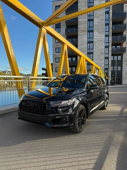 Audi Q7 2017 photo 2