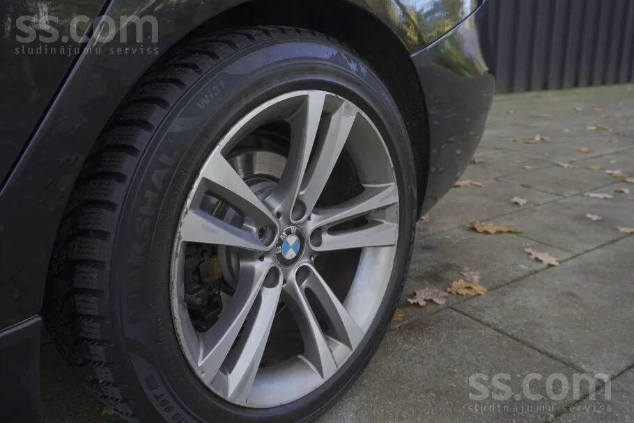 BMW 318 2014 photo 5