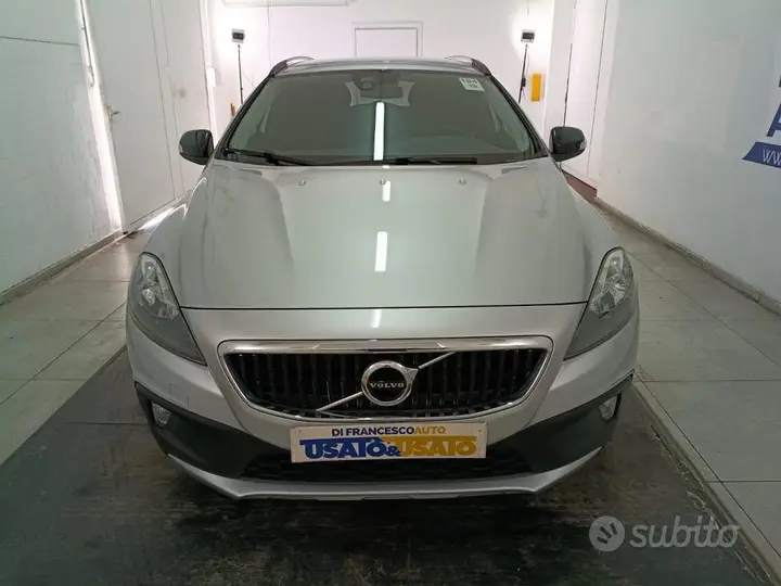 Volvo V40 Cross Country 2018 photo 3