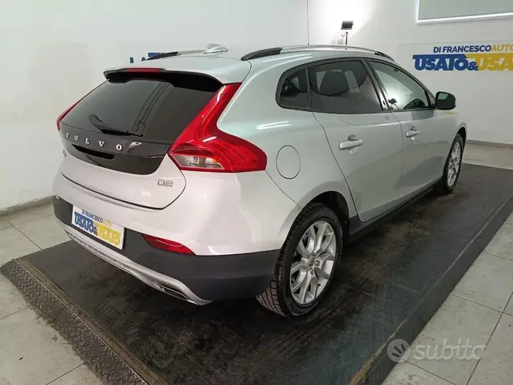 Volvo V40 Cross Country 2018 photo 5