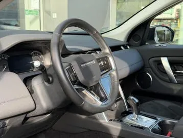 Land Rover Discovery Sport 2021 photo 3