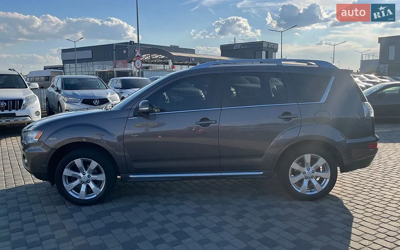 Mitsubishi Outlander 2010 photo 4