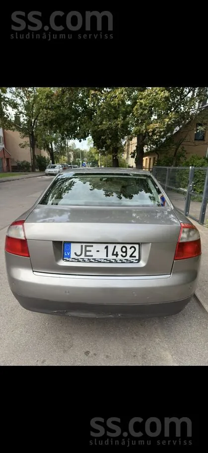 Audi A4 2003 photo 3