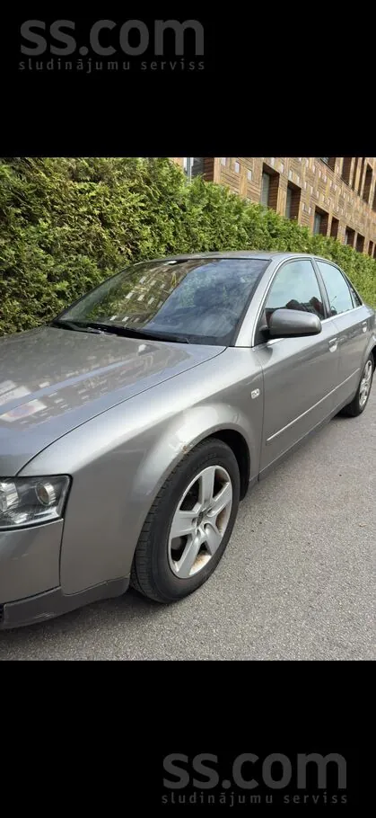 Audi A4 2003 photo 2