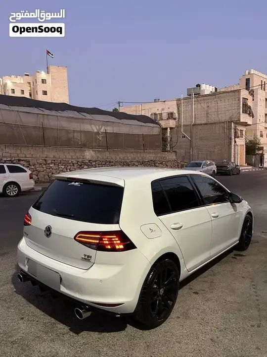 Volkswagen Golf 2017 photo 2