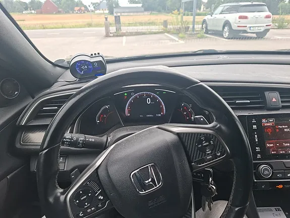 Honda Civic 2018 photo 2