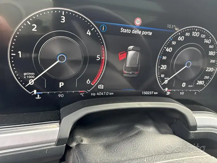 Volkswagen Touareg 2021 photo 3