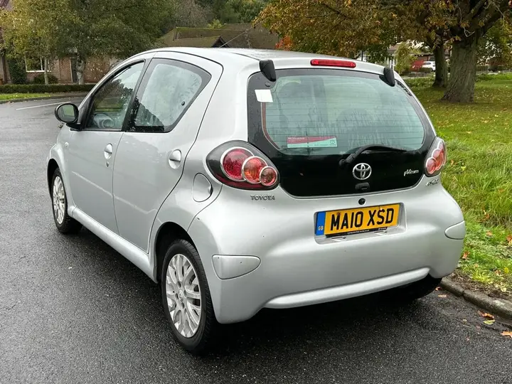 Toyota Aygo 2010 photo 4