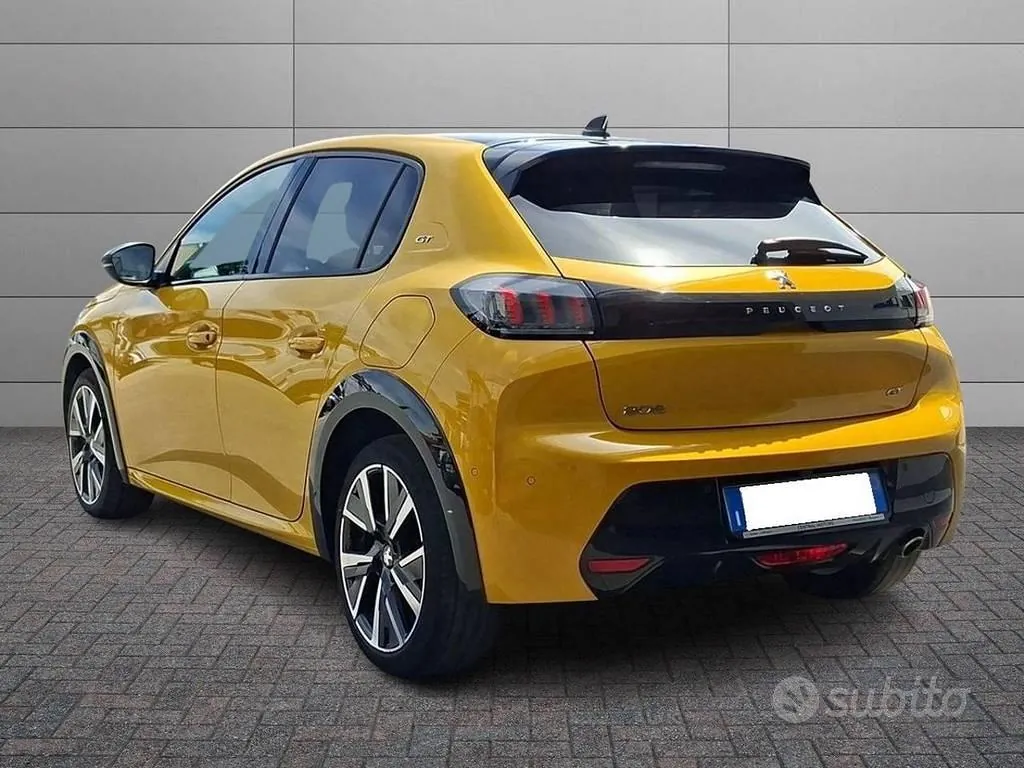 Peugeot 208 2021 photo 2